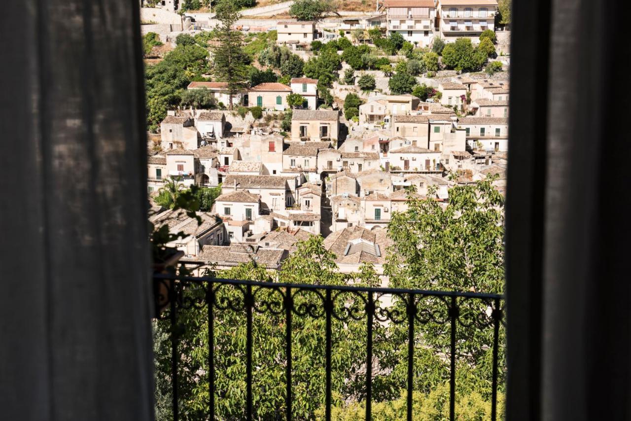 Le Stanze Del Cioccolato Bed and Breakfast Modica Exteriör bild